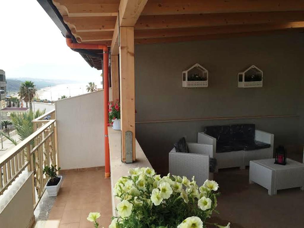 Casa Vacanze Nicole Balestrate Bagian luar foto