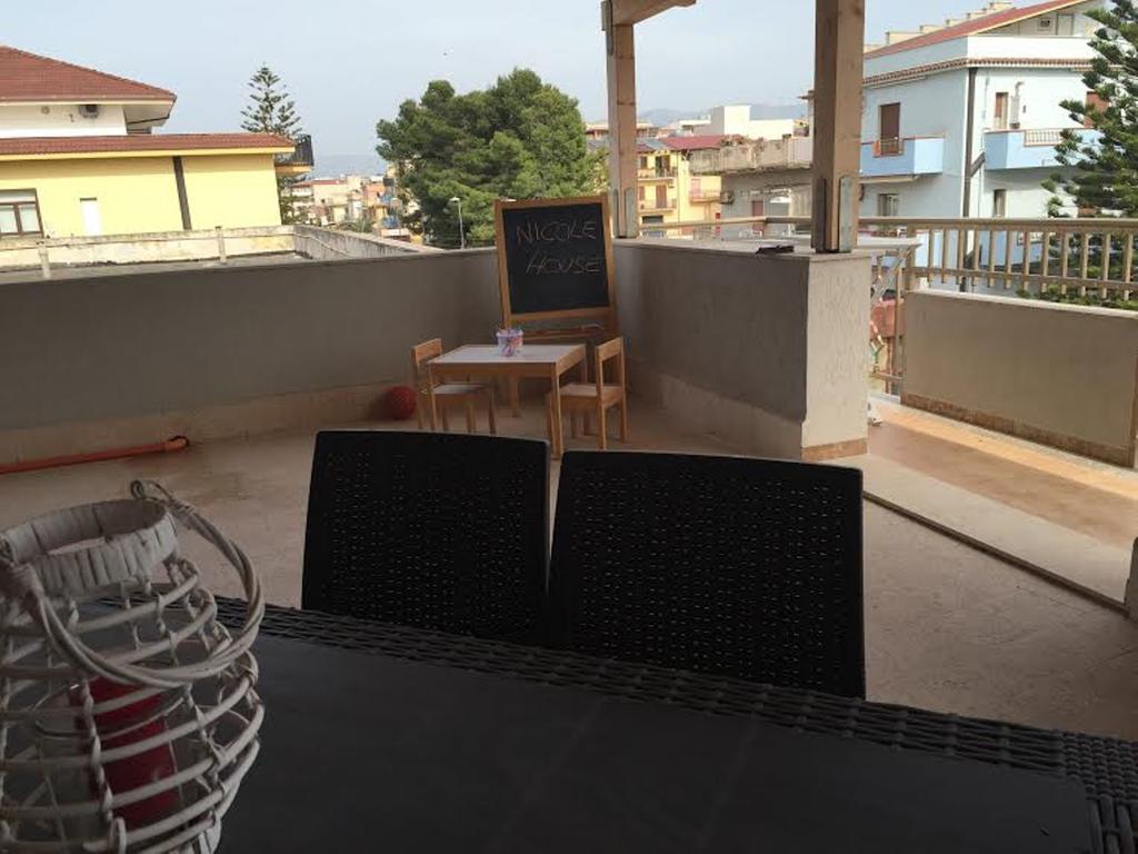 Casa Vacanze Nicole Balestrate Bagian luar foto